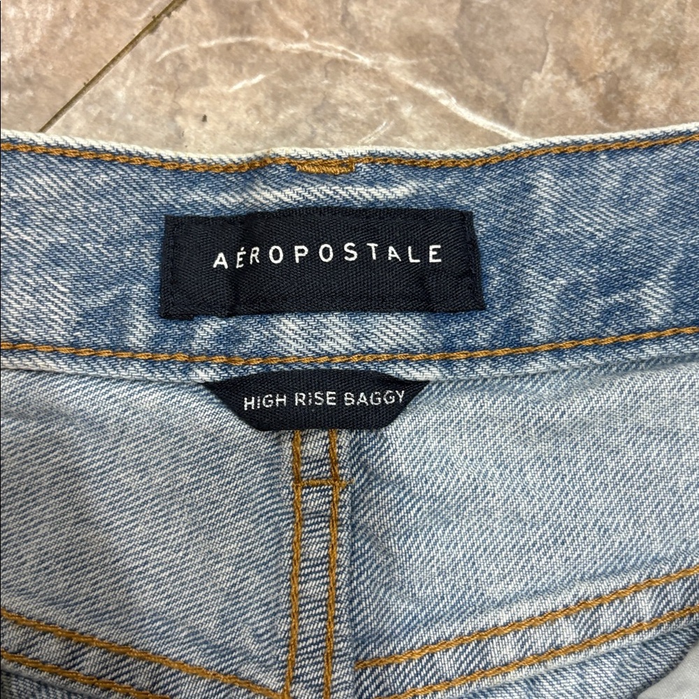Distressed Light Blue Jeans - Picture 3 of 3
